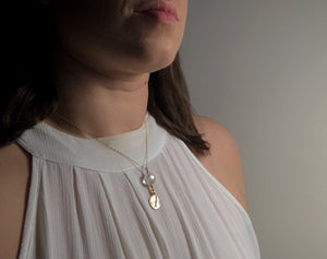 Delicately: in Gold
